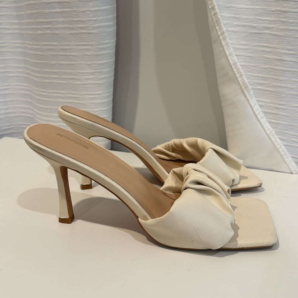 Pretty Little Thing Ruched Sandal Heels Square Toe - Picture 6 of 7